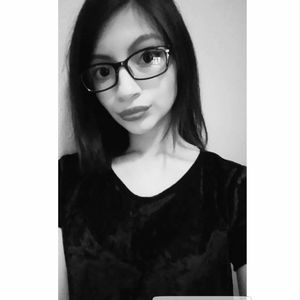 Meet your Posher, Alexia